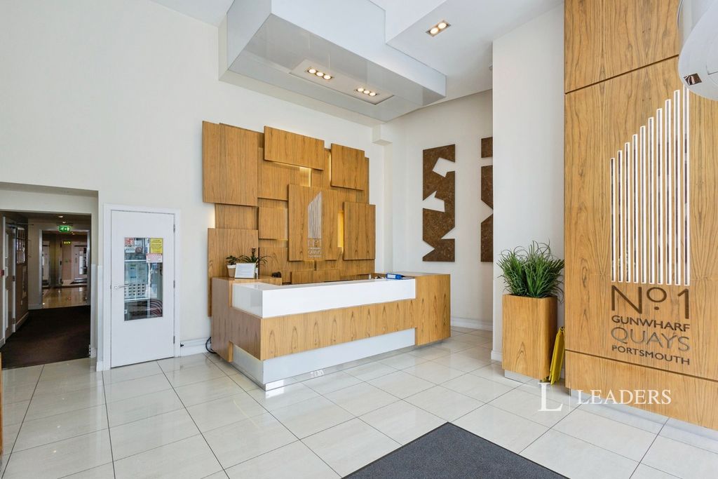 Property photo 3 of 17 Pbox-Img.Jpg