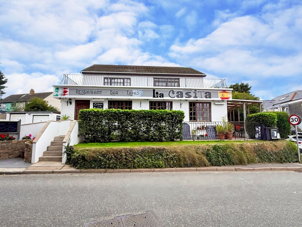 Property photo 1 of 7 Photo 2