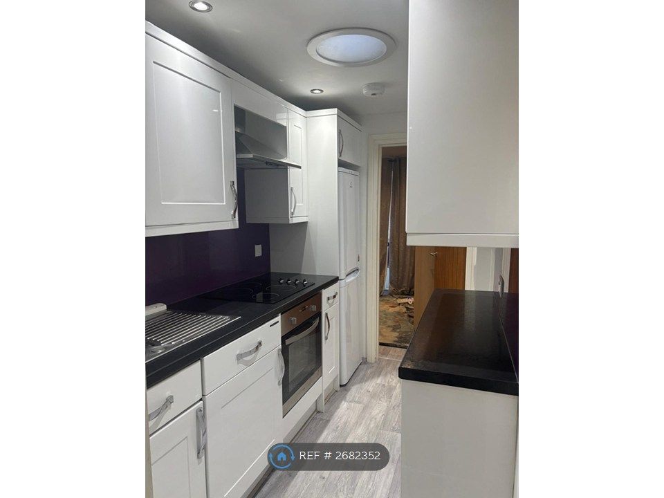 Property photo 3 of 22 Annex Kitchen