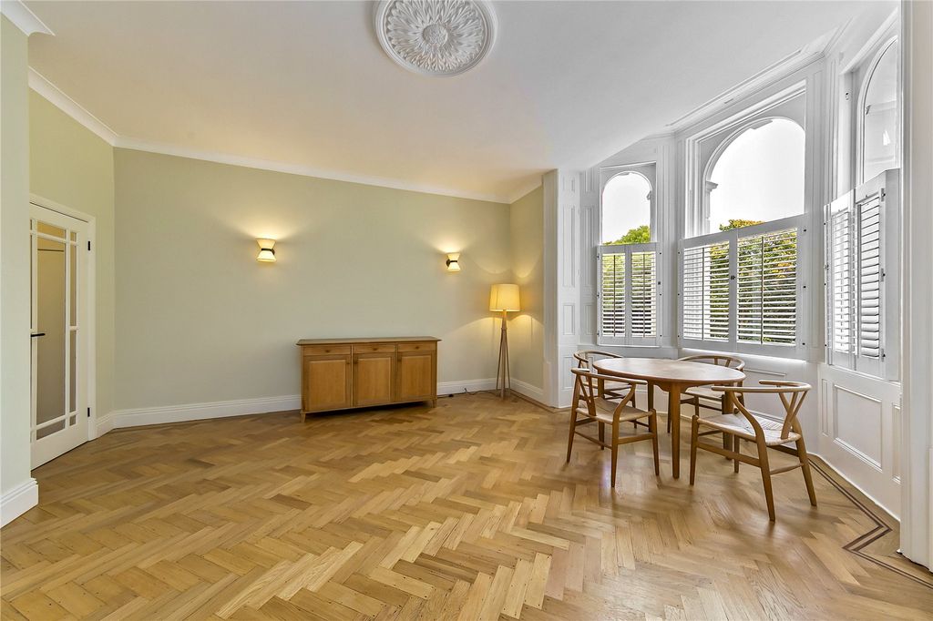 Property photo 2 of 16 Picture No. 15