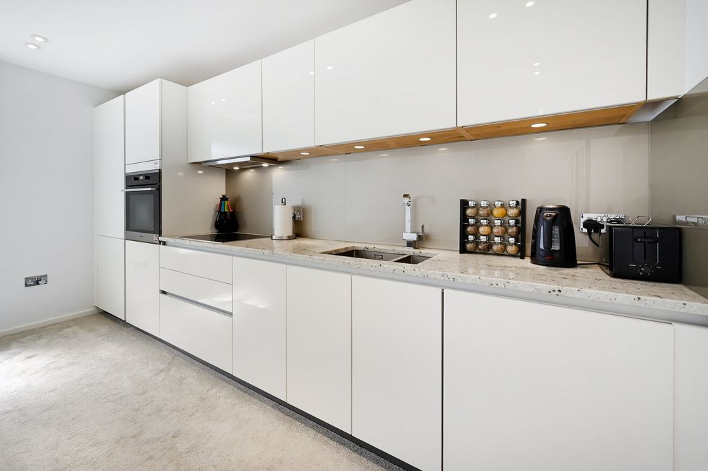 Property photo 2 of 13 Kitchen