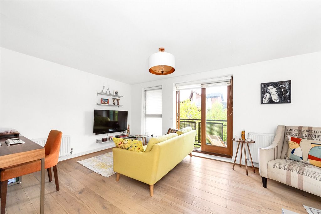 Property photo 1 of 16 Picture No. 01