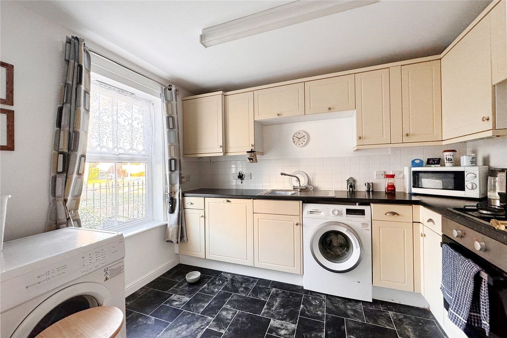 Property photo 3 of 12 Picture No. 06