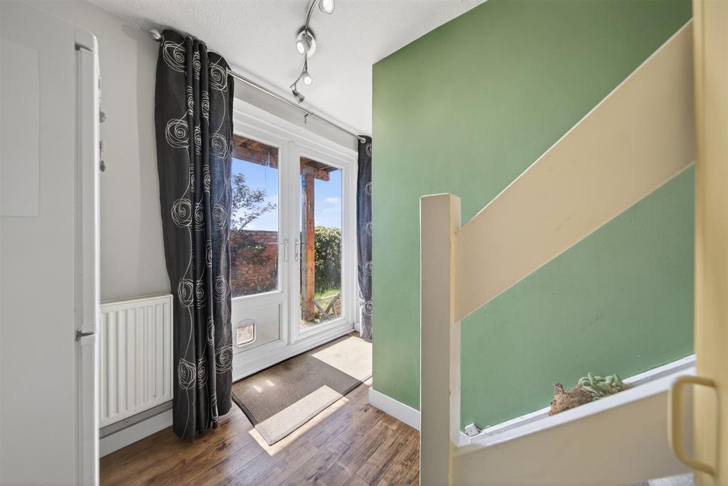 Property photo 3 of 18 310Bidefordgreen18.Jpg