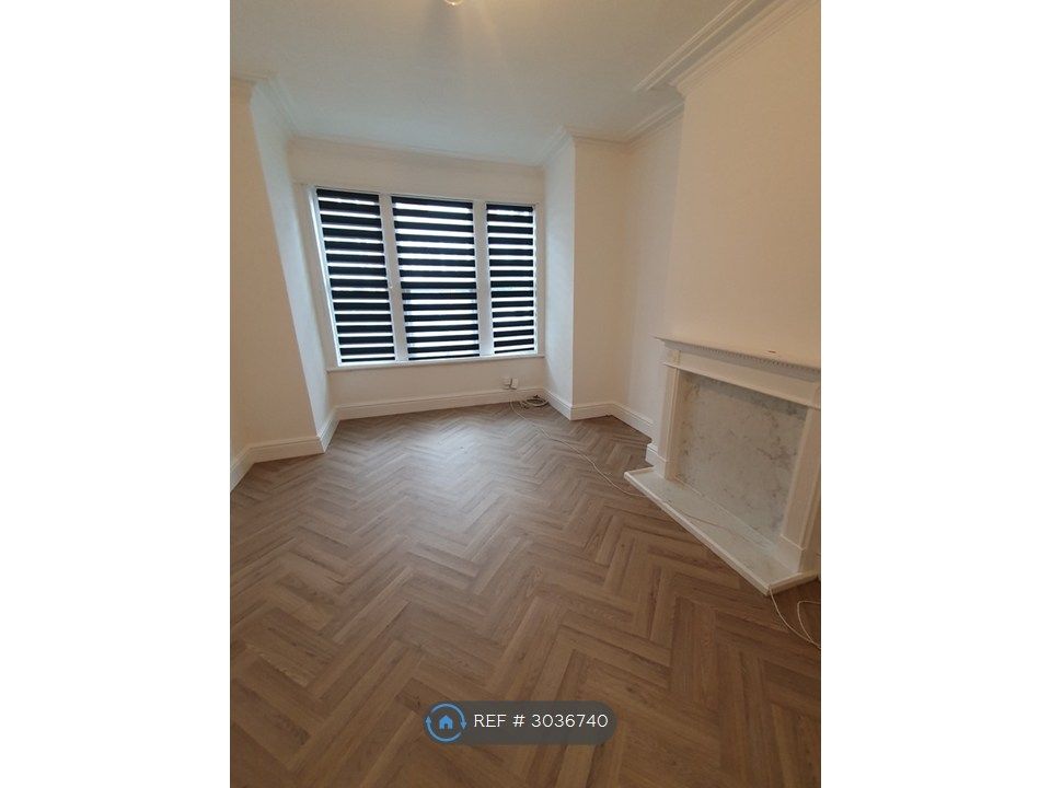 Property photo 1 of 6 Lounge