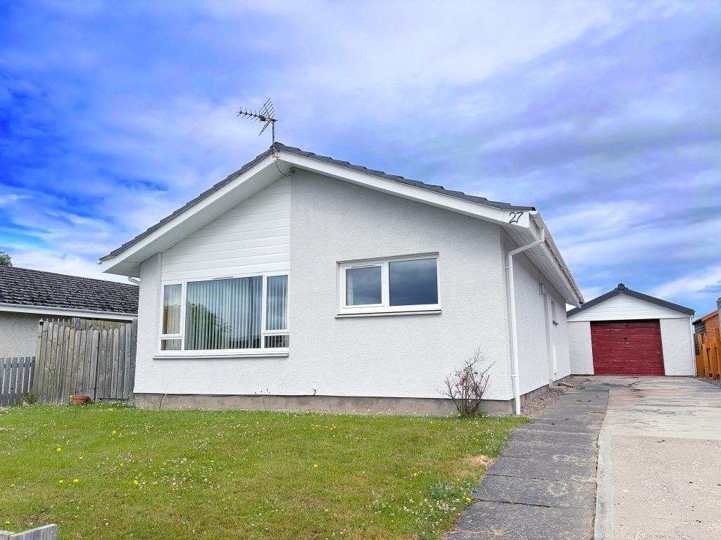 Property photo 1 of 11