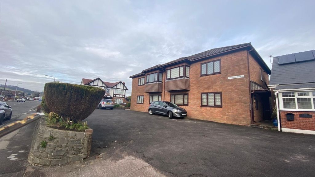 Property photo 1 of 8