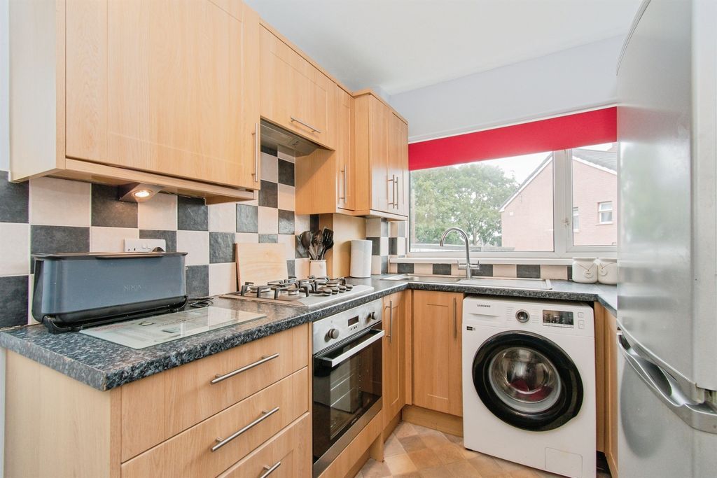 Property photo 2 of 14