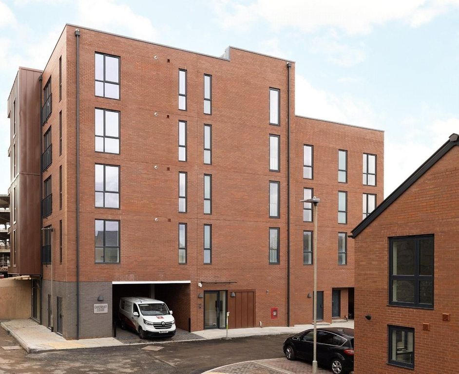 Property photo 2 of 7 B Block