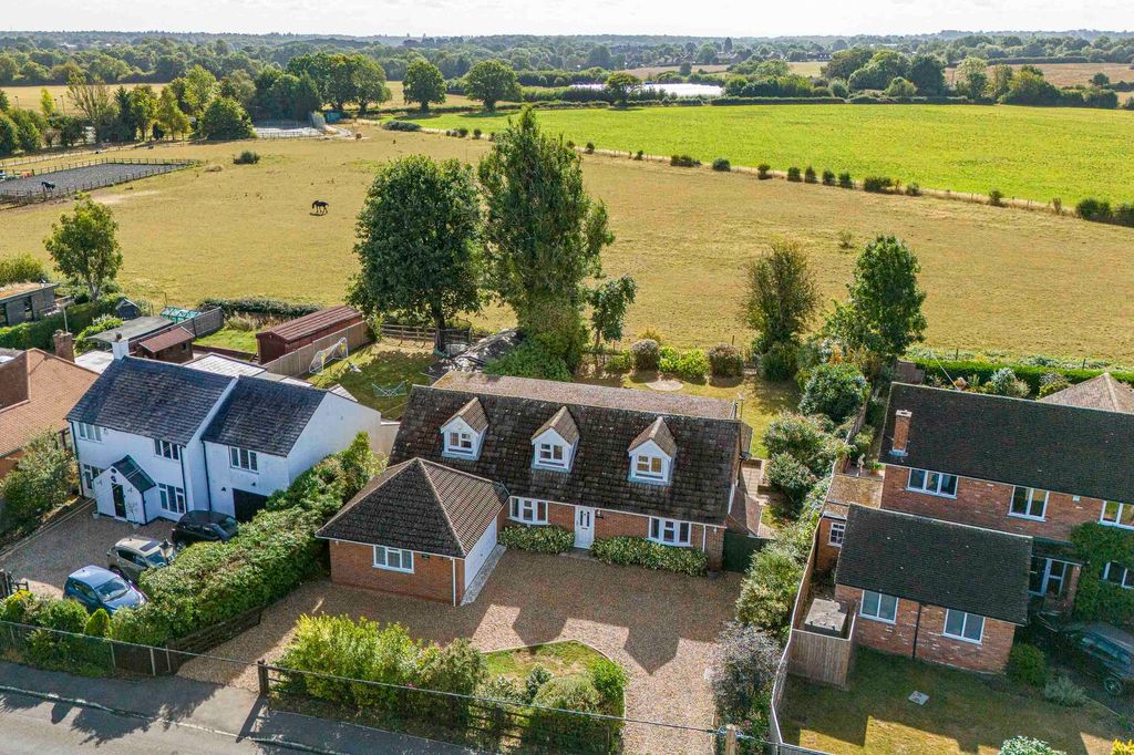 Property photo 2 of 25