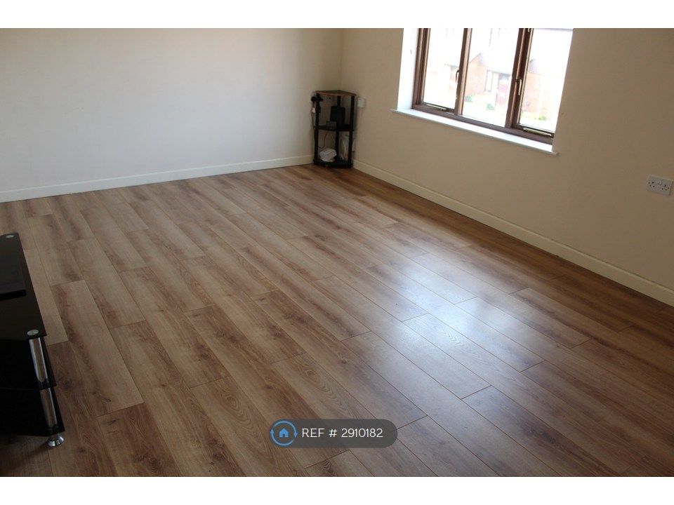 Property photo 2 of 12 Living Room