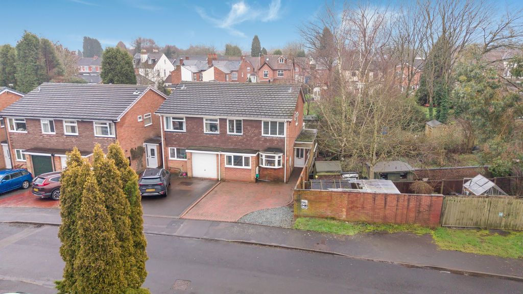 Property photo 1 of 28