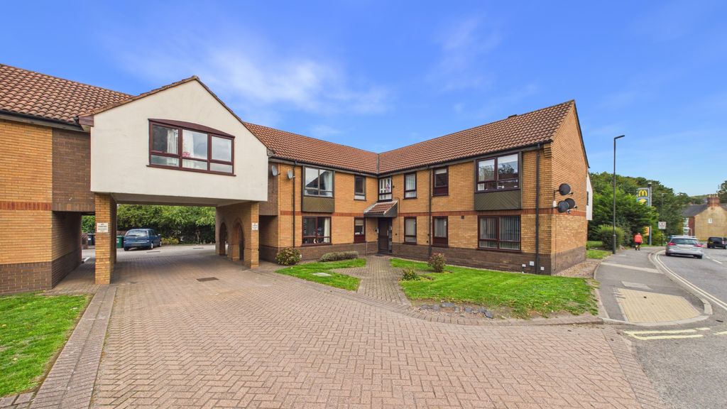 Property photo 1 of 12 5699632