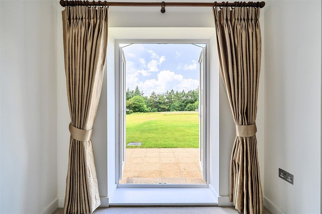 Property photo 3 of 24 1471559-7-6A28279A6c6B1.Jpg