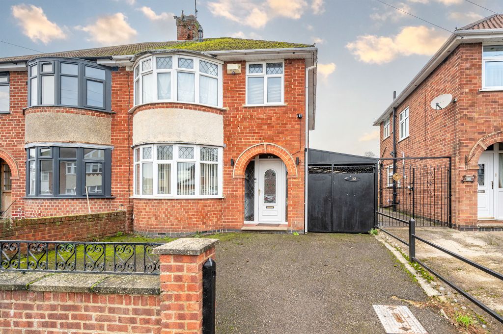 Property photo 1 of 12