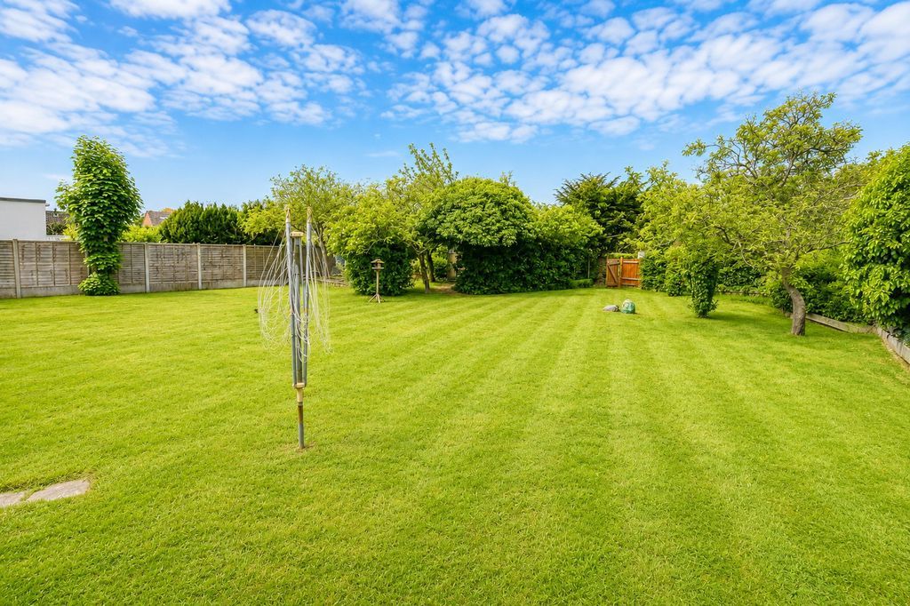 Property photo 2 of 19 Photo 19