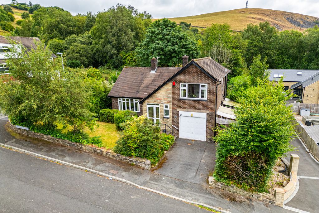 Property photo 1 of 36