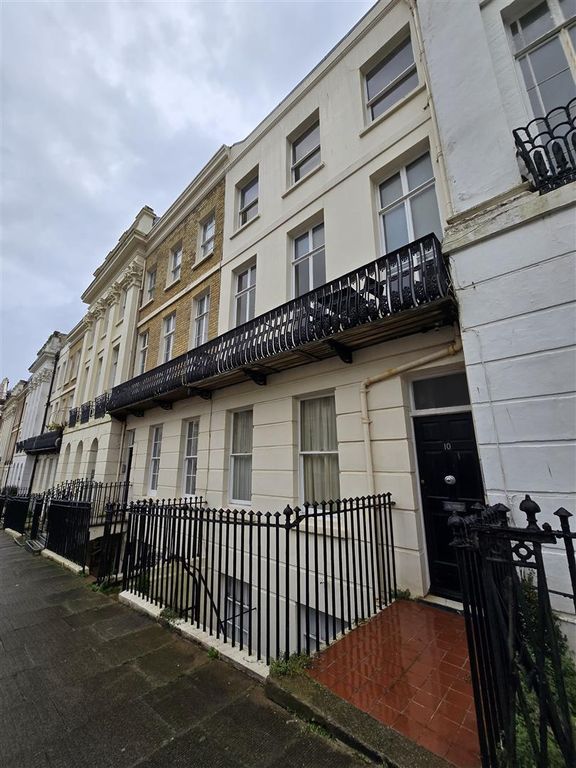 Property photo 1 of 7 Portland Place F3, 10  (8).Jpg