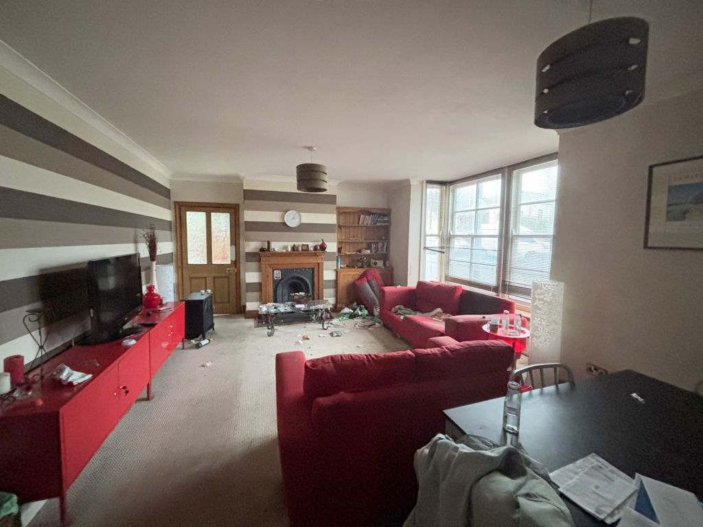 Property photo 2 of 10 Image 2