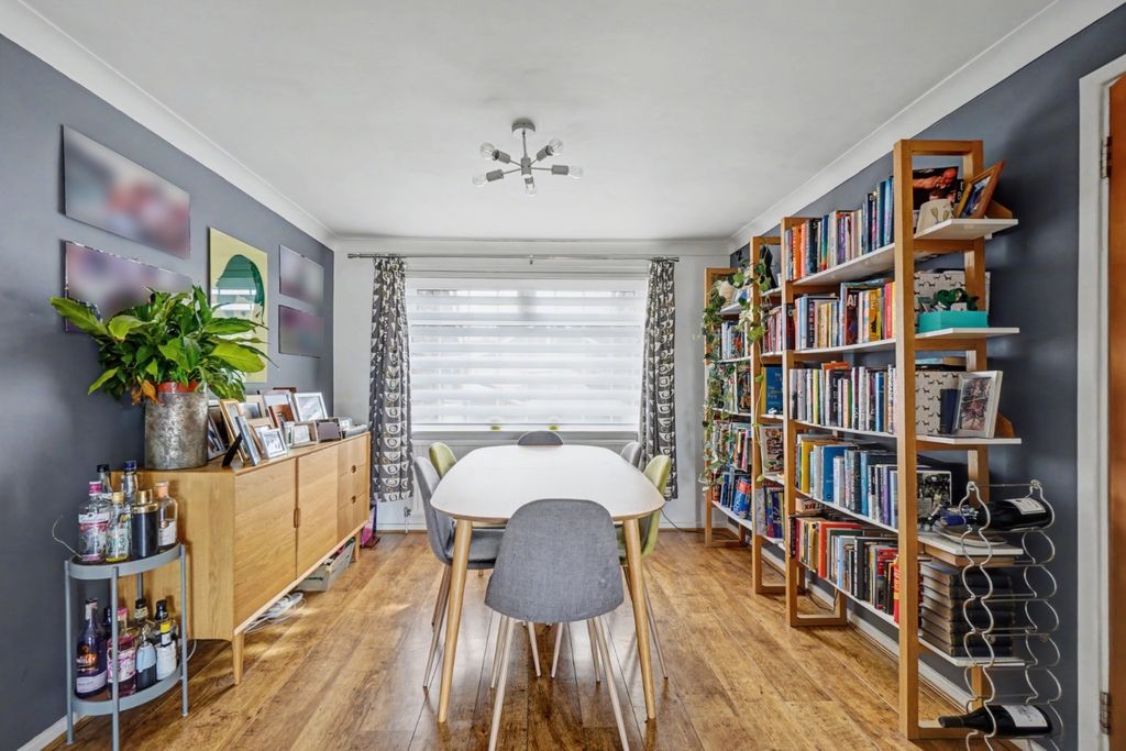 Property photo 3 of 20 2843087