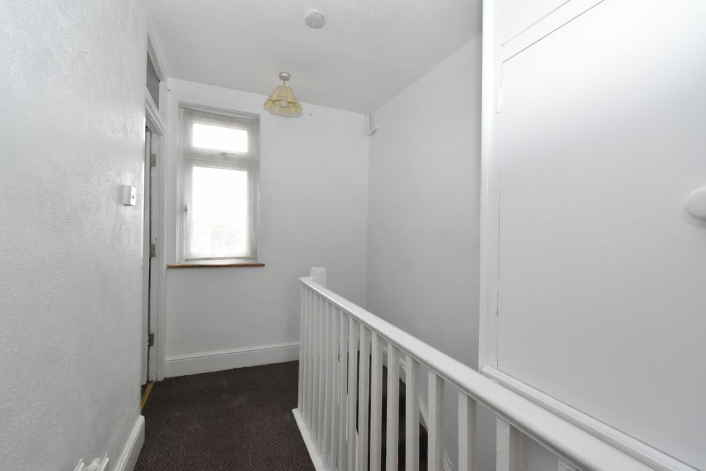 Property photo 3 of 12 Gallery