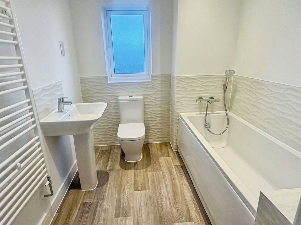 Property photo 3 of 13 Picture No. 14