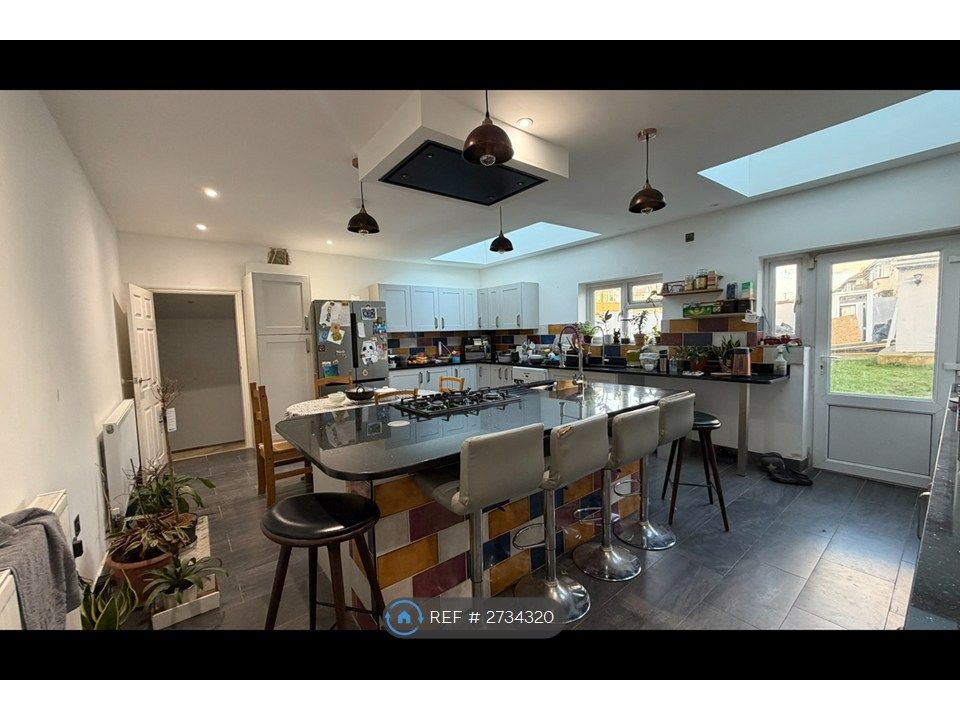 Property photo 1 of 26