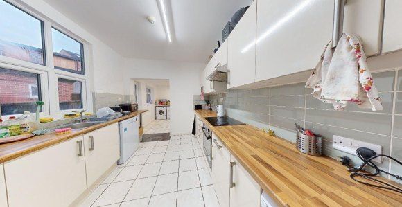 Property photo 2 of 18 8853712.Jpg