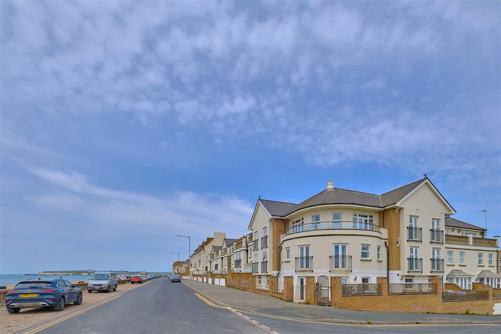 Property photo 2 of 24 Sea Front Elevatio