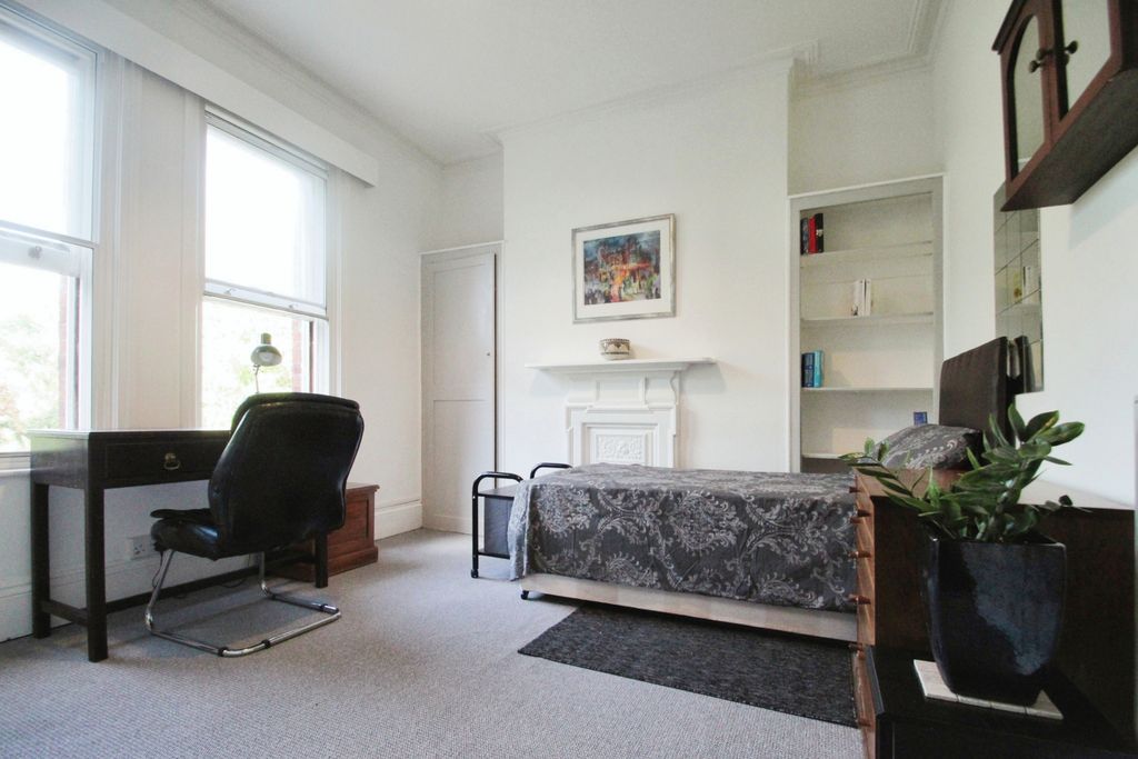 Property photo 3 of 6 236E31B8-Img_3887