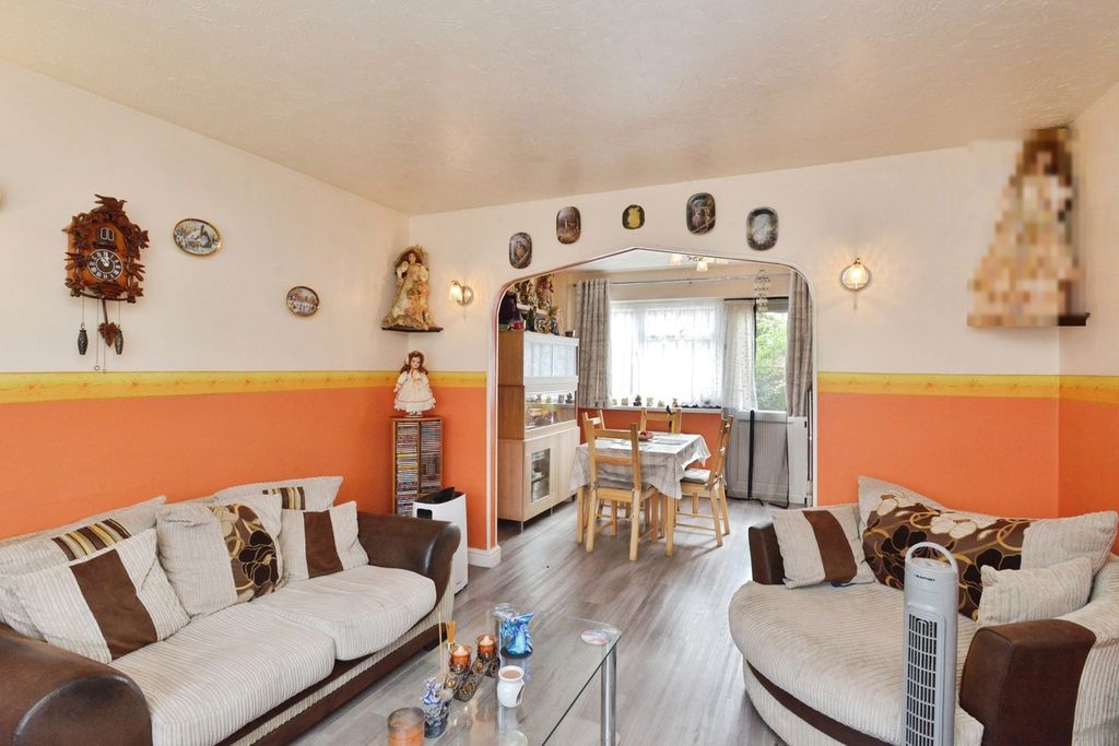 Property photo 2 of 19 Pbox-Img.Jpg