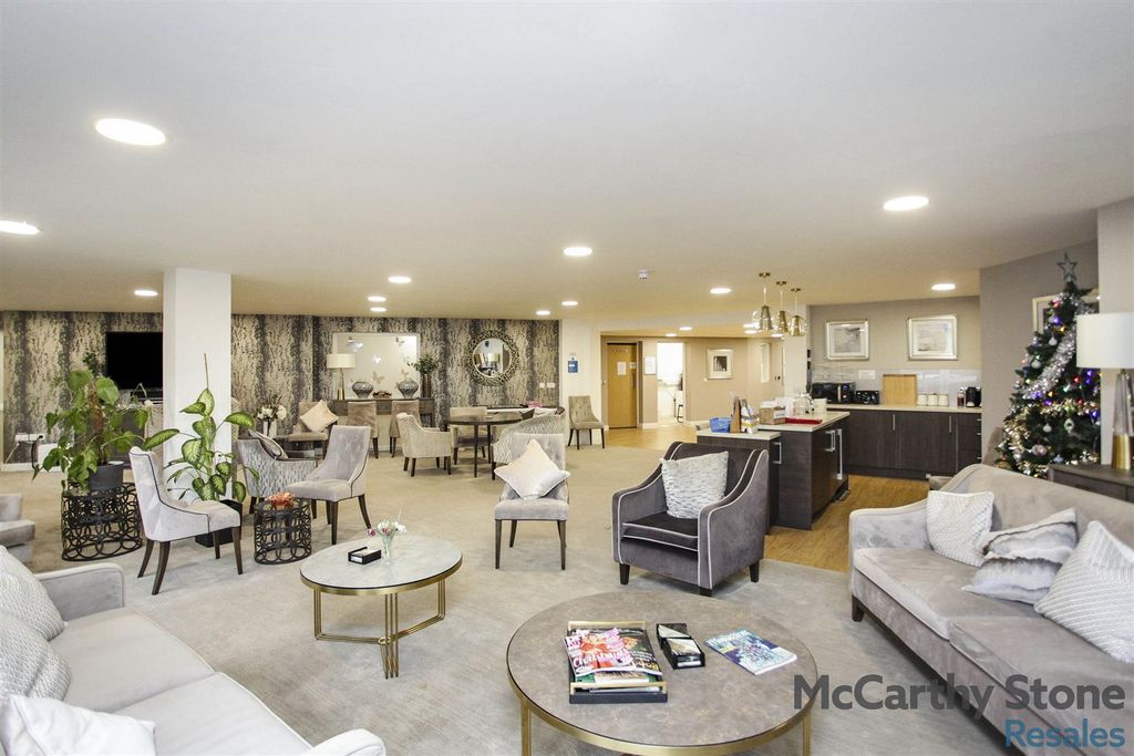 Property photo 3 of 15 Homeowners Lounge
