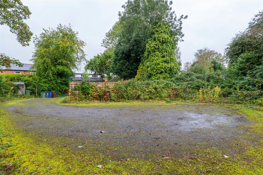 Property photo 2 of 18 Land