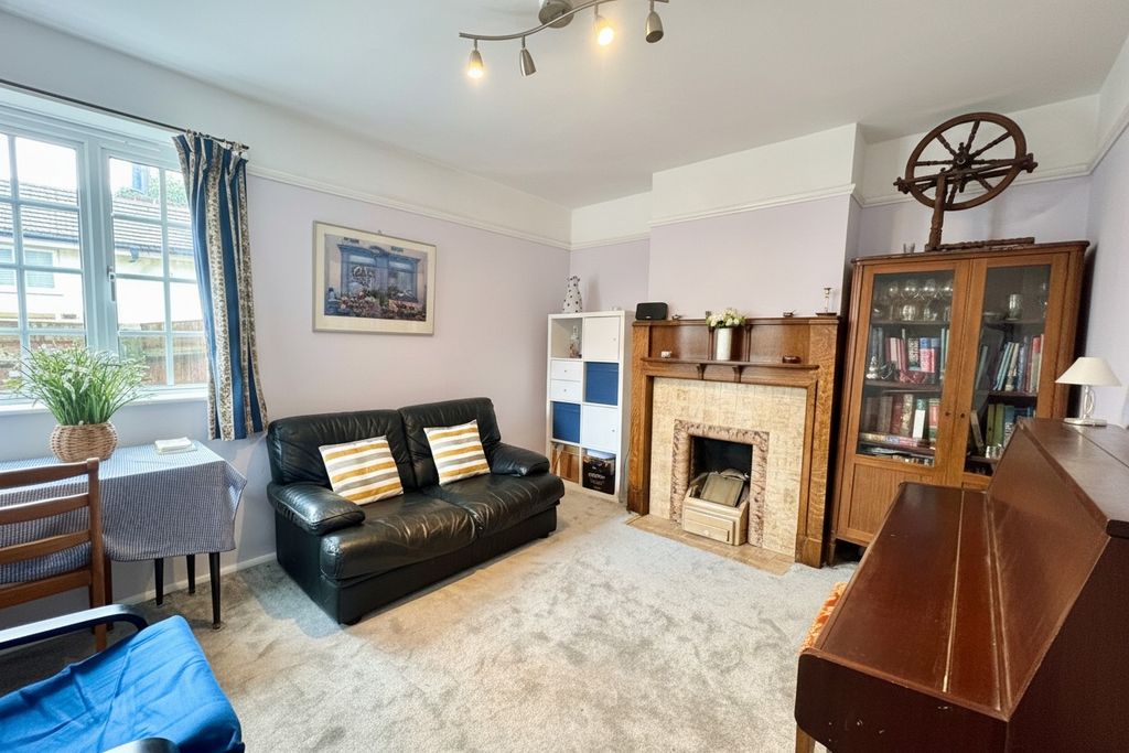 Property photo 3 of 19 4842325