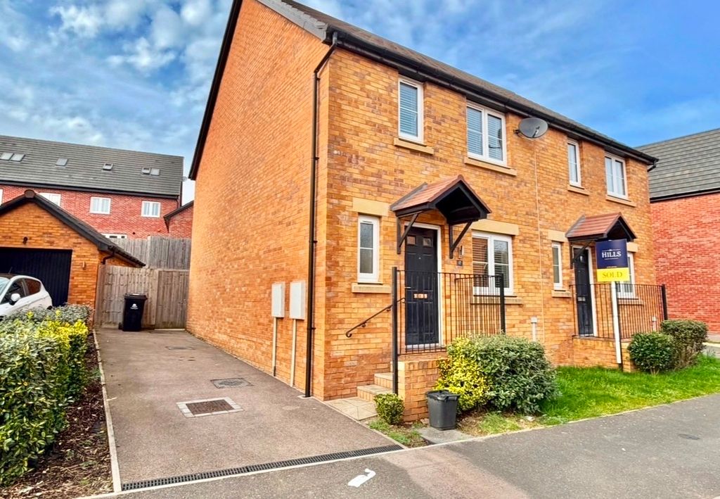 Property photo 1 of 12