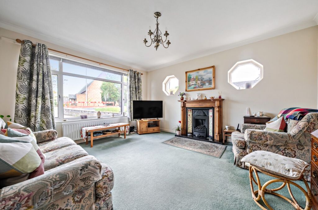 Property photo 2 of 22 1463823-11-6A06F76E56778