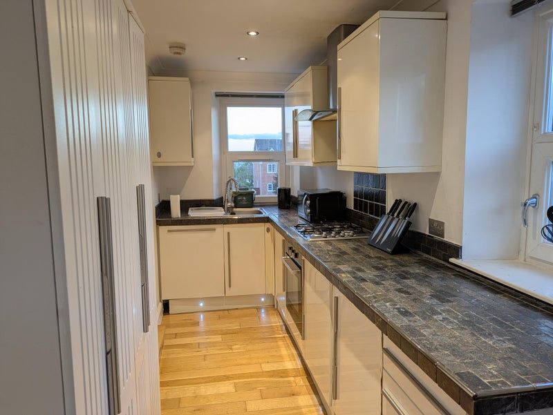 Property photo 2 of 7 Kitchen