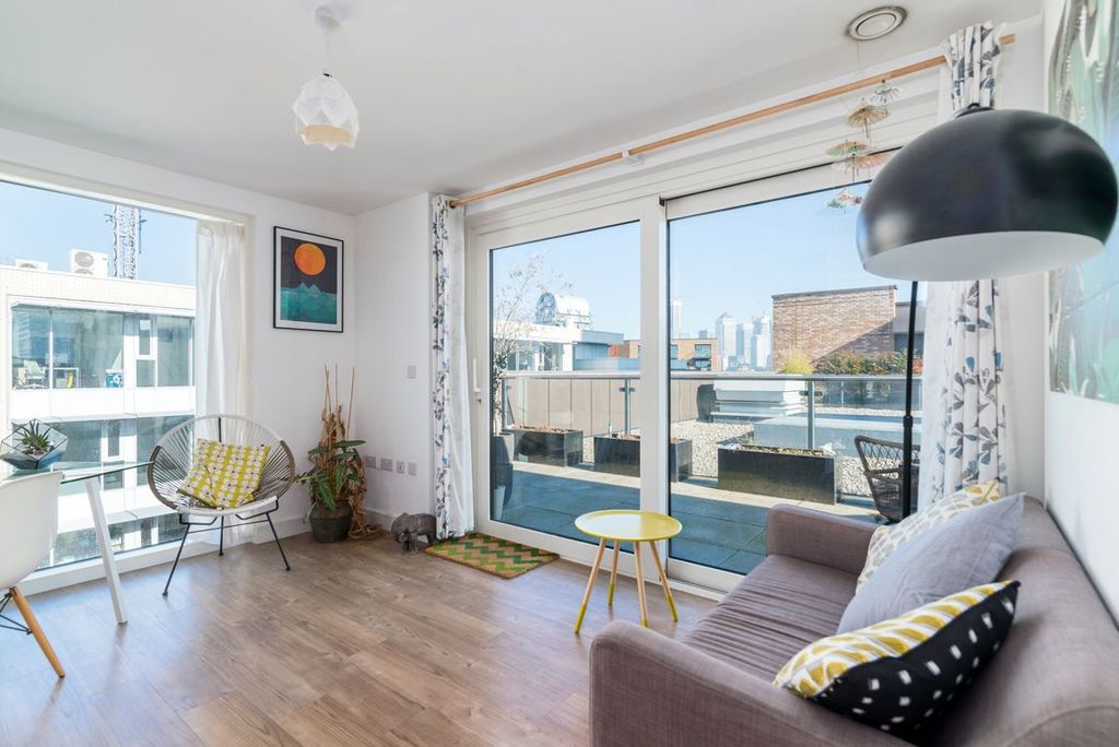 Property photo 2 of 7