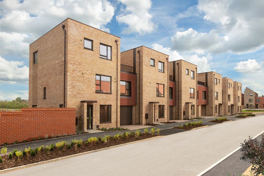 Property photo 1 of 8 Flat Roof Hughes/Pembroke