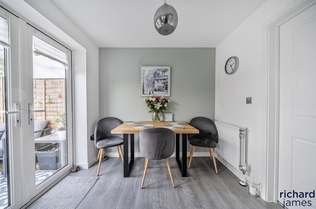 Property photo 3 of 21 B6468c9B412A417Fb421B67d2180c601