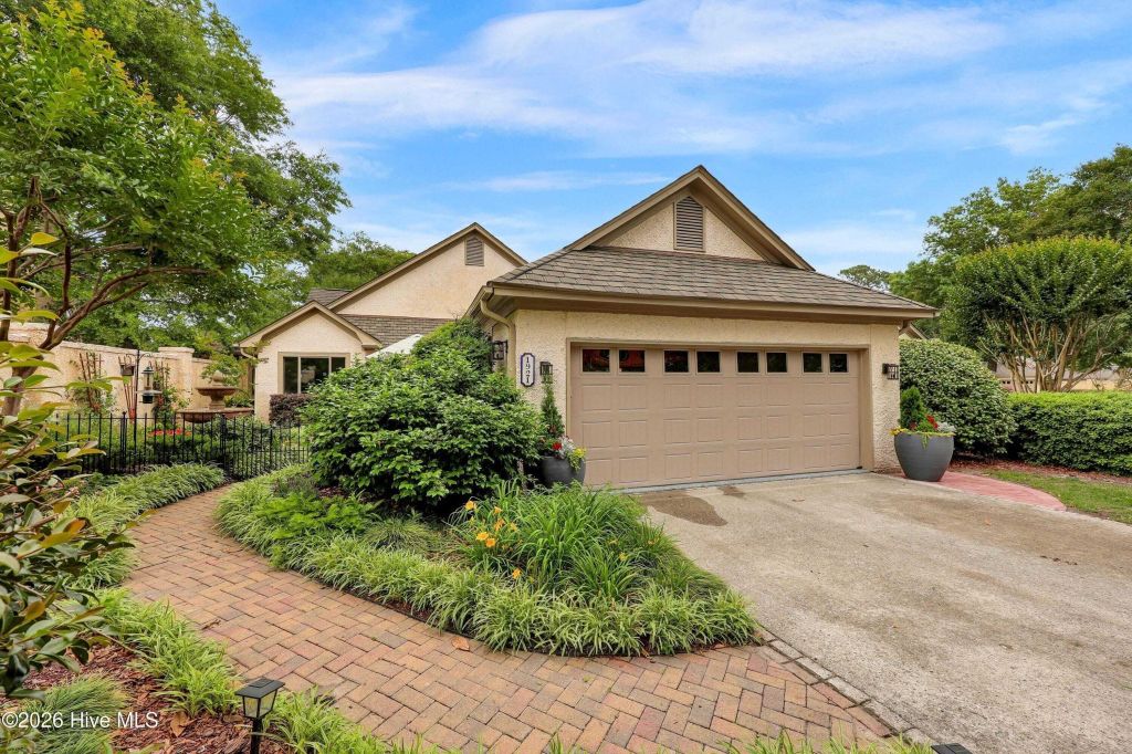 Property photo 1 of 31