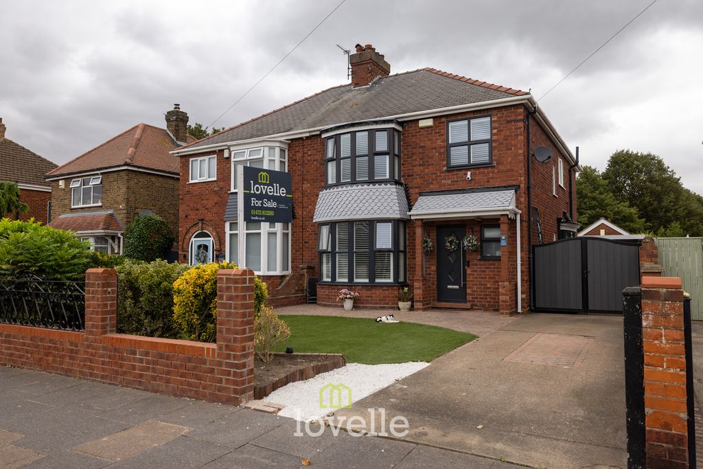 Property photo 1 of 35