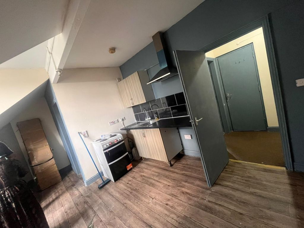 Property photo 1 of 3