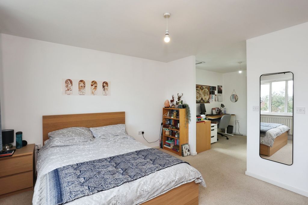 Property photo 3 of 17 Photography