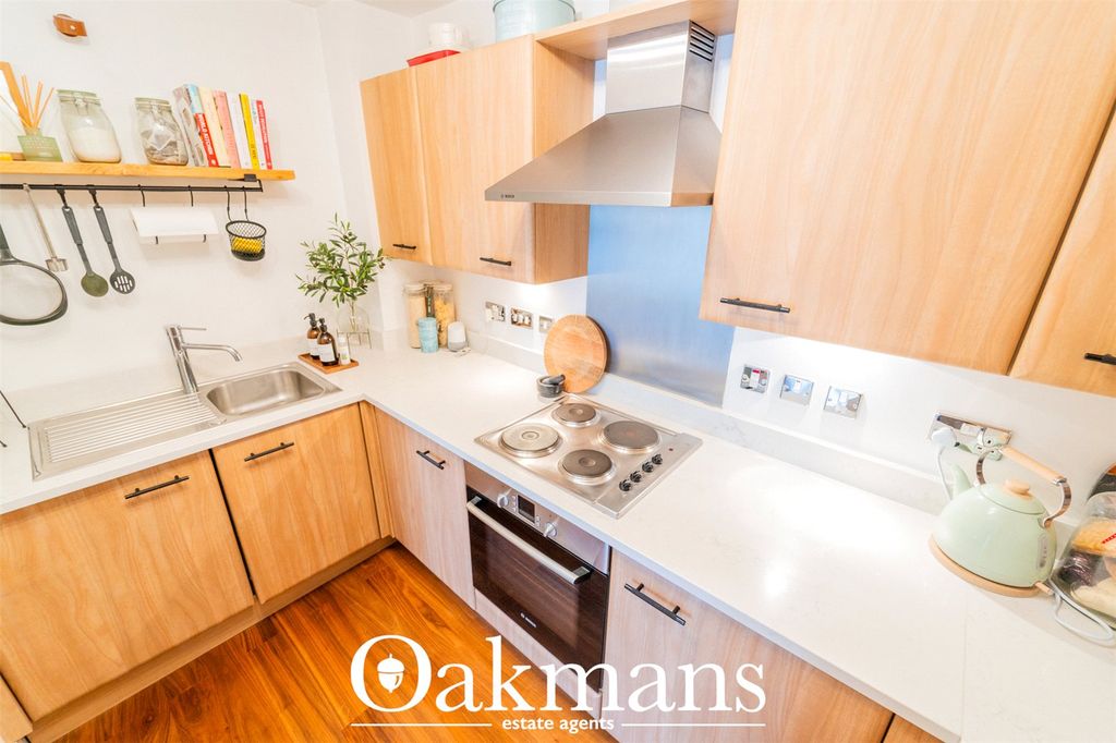 Property photo 3 of 19 Picture No. 07