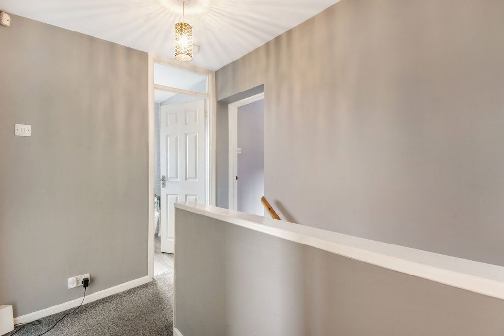 Additional image 7 of 4 bed semi-detached house for saleNorthdown Road, Longfield DA3