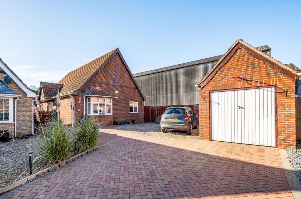 Property photo 1 of 24 1431863-1-69B982Bc5954c-1