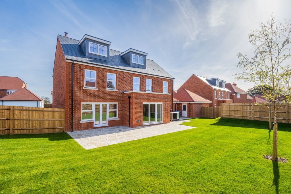 Property photo 2 of 16 Plot 12 Rear