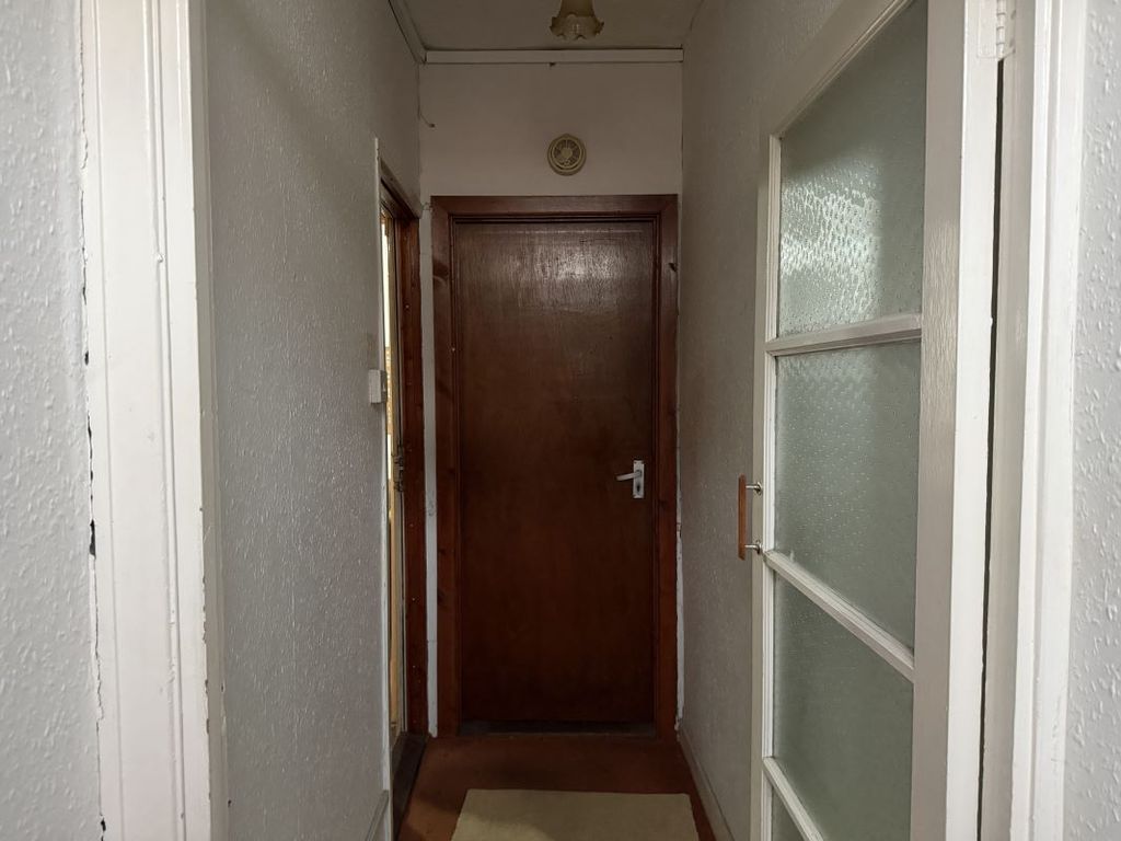 Property photo 2 of 28