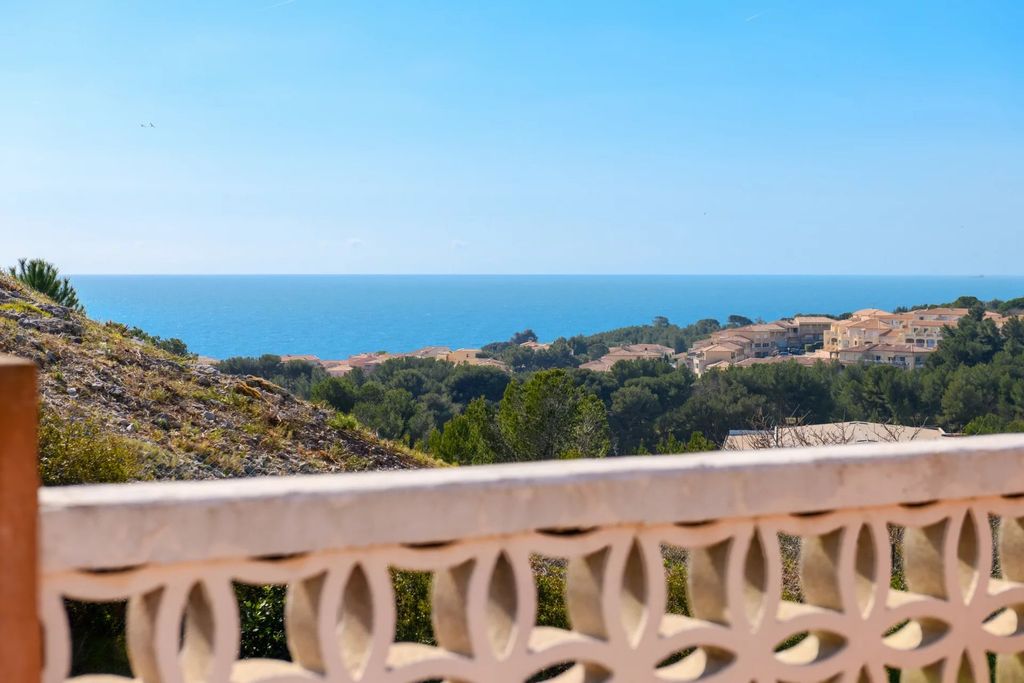 Property photo 3 of 21